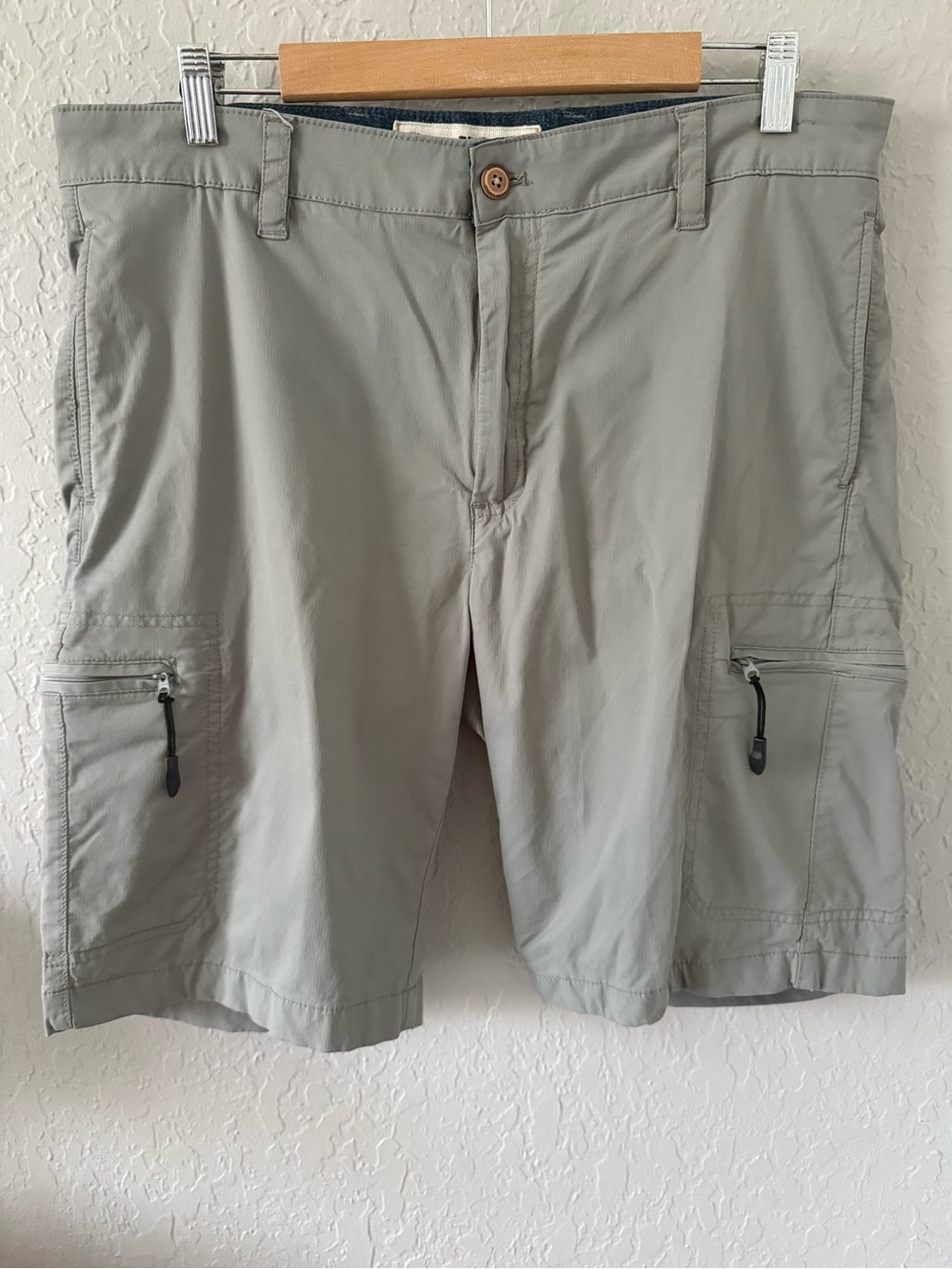 Tailor Vintage Light Gray Men's Cargo Shorts Sz 36